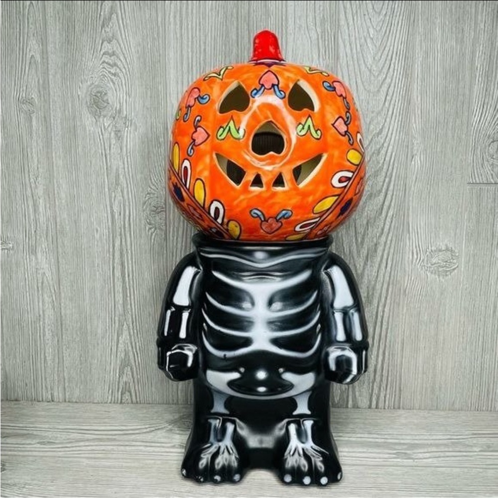 Black & White Skull Body Halloween Decoration Food pedis tool tray pumpkin stand